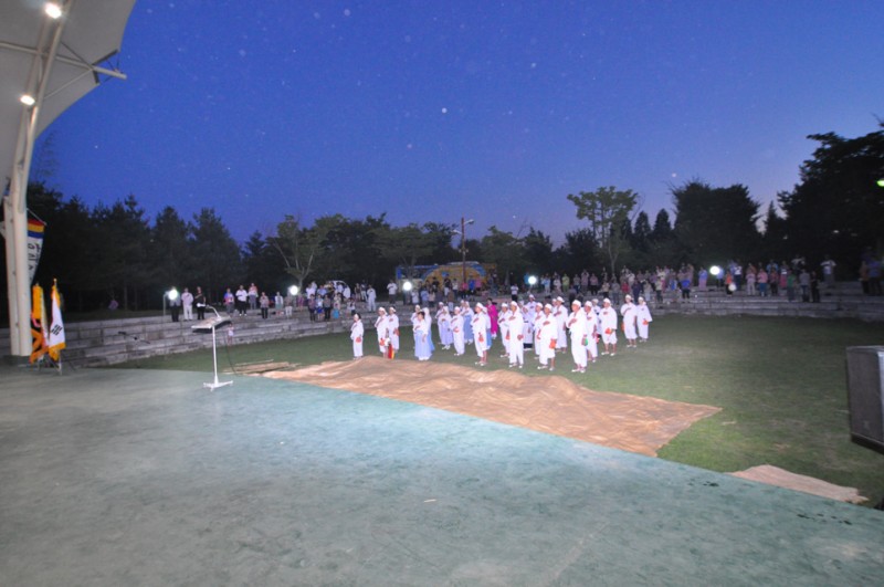 2012bec6c7b3c1a4b1e2b9dfc7a5c8b8_100.jpg