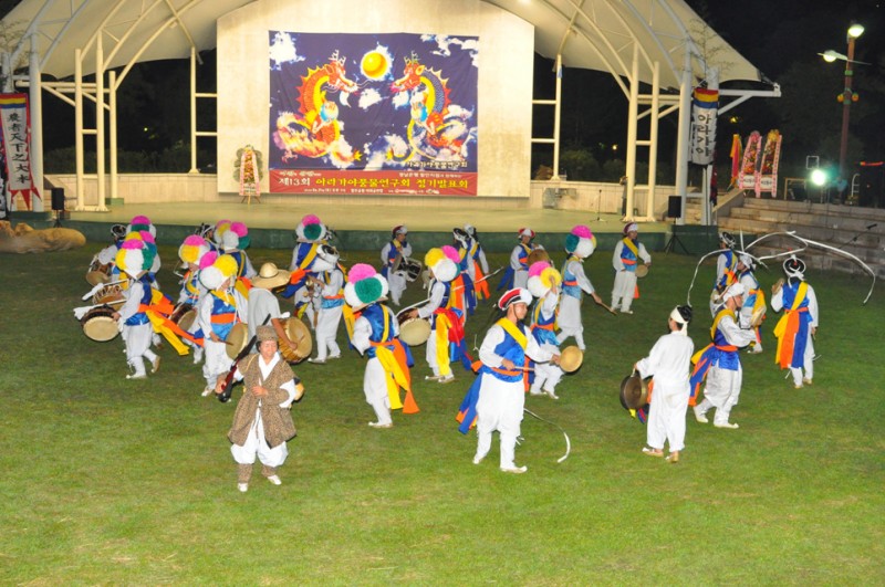 2012bec6c7b3c1a4b1e2b9dfc7a5c8b8_342.jpg