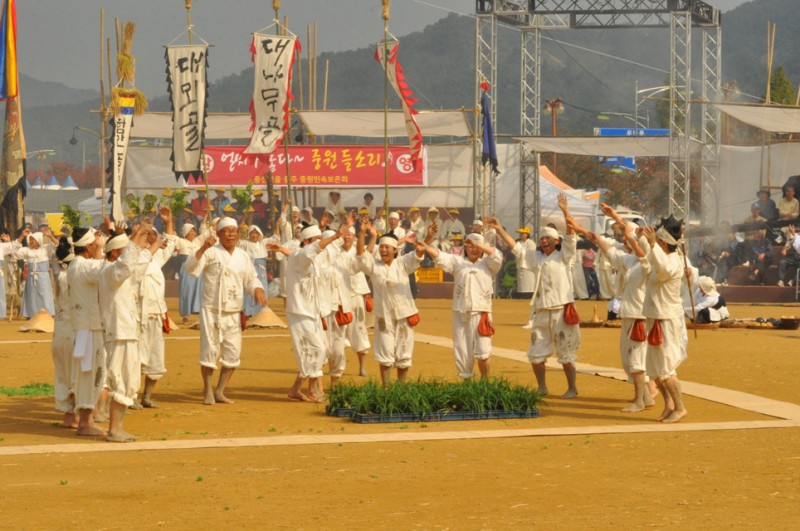 2012c7d1b1b9b9cebcd3bfb9bcfac3e0c1a6_293.jpg