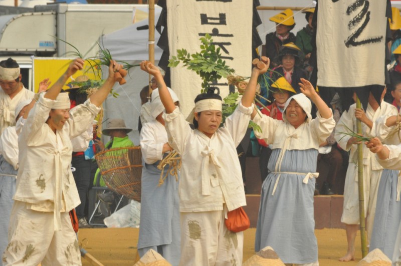2012c7d1b1b9b9cebcd3bfb9bcfac3e0c1a6_332.jpg