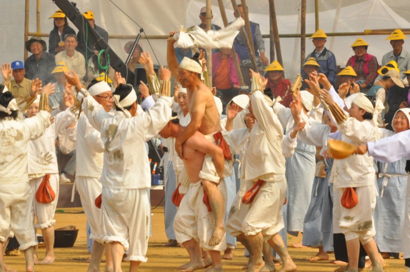 2012c7d1b1b9b9cebcd3bfb9bcfac3e0c1a6_391.jpg